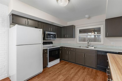 2078 Loma Linda Way N, Clearwater, FL 33763 - photo 2