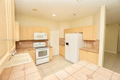 13424 SW 122nd Ave unit n/a, Miami, FL 33186 - photo 4