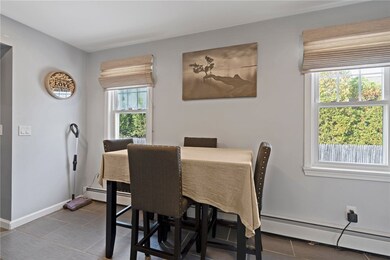 527 Metacom Ave, Warren, RI 02885 - photo 6