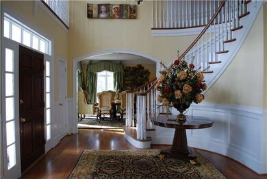 33 Harrison Dr, Newtown Square, PA 19073 - photo 4