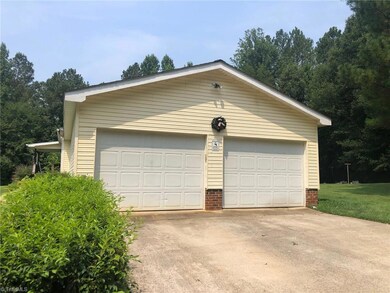 5698 Burney Mill Rd, Denton, NC 27239 - photo 5