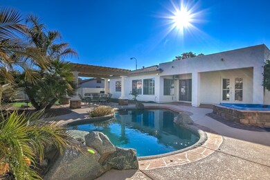 1858 E Coconino Dr-47