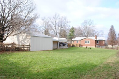 7804 E Manslick Rd, Louisville, KY 40228 - photo 3