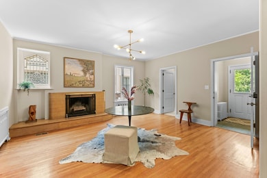 33-web-or-mls-834 Goodrich Ave-0132.jpg