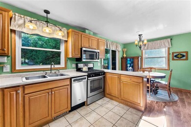 219 Hotel St, Brooklyn, WI 53521 - photo 6