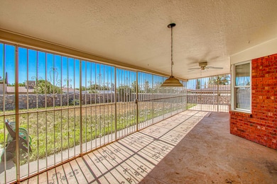 10916 Lakewood Ave, El Paso, TX 79935 - photo 4