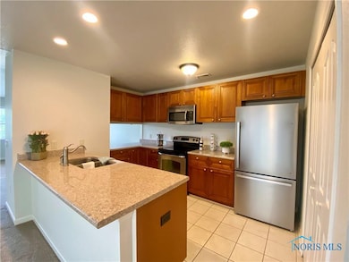 1954 Devinci Dr, Toledo, OH 43615 - photo 5