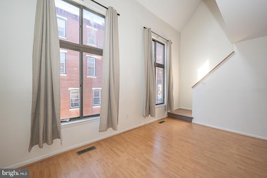 765 N Ringgold St unit B, Philadelphia, PA 19130 - photo 3