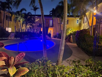 729 NE 16th Ave unit 729C, Fort Lauderdale, FL 33304 - photo 2