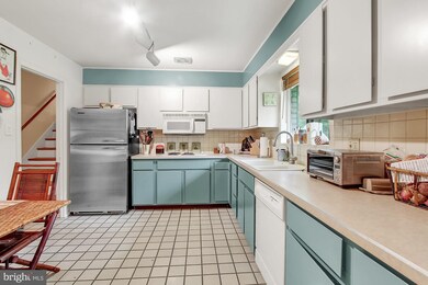 9 Bluebird Dr, Reading, PA 19610 - photo 7