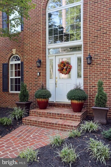 14645 Bar Harbor Ct, Swan Point, MD 20645 - photo 2