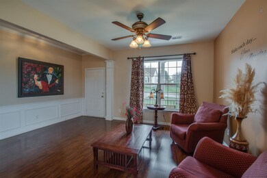 Walk In to a very open floor plan!