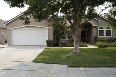 6547 E El Monte Way, Fresno, CA 93727 - photo 2