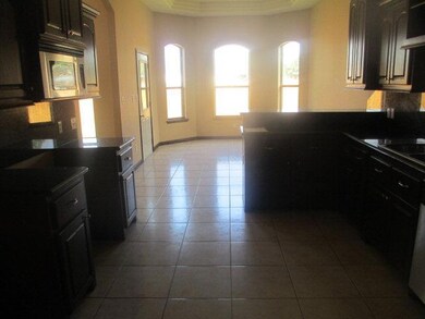 1721 Inez Ave, Edinburg, TX 78539 - photo 4