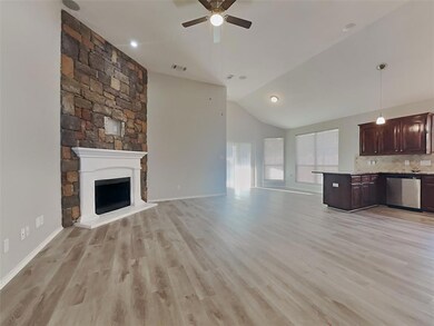 2205 Kaitlyn Dr, Weatherford, TX 76087 - photo 3