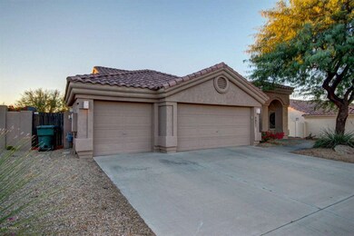 4857 Front Yard