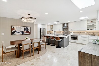 7721 N Via De Fonda