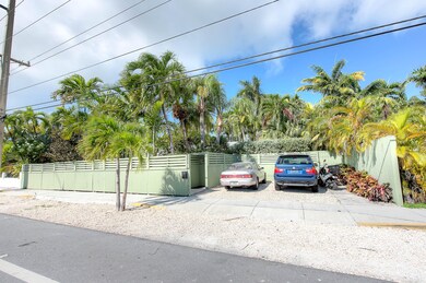 (2) 3831 Duck Ave-39