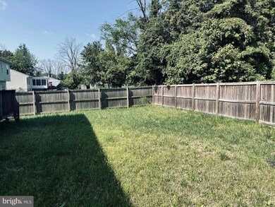 3116 Saint Lukes Ln, Gwynn Oak, MD 21207 - photo 4