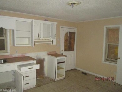 803 Meredith St, High Point, NC 27260 - photo 5