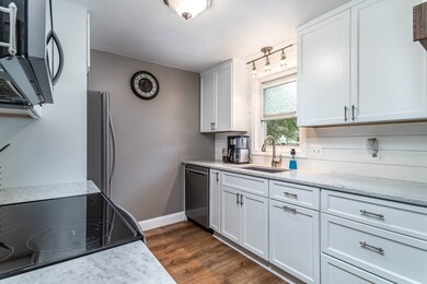 38 Macintosh Ln, Leominster, MA 01453 - photo 4