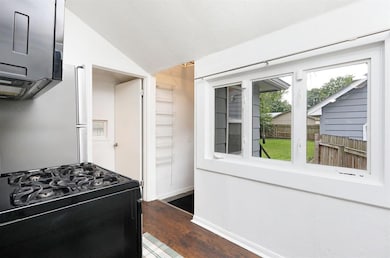 3832 Bowdoin St, Des Moines, IA 50313 - photo 5