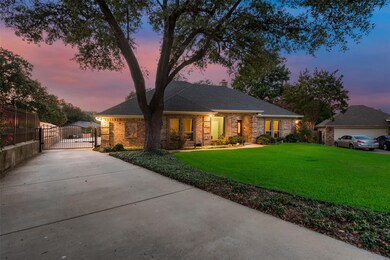 1801 Glenbrook Ct, Bedford, TX 76021 - photo 6