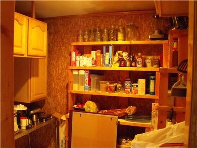 Storage walk in pantry