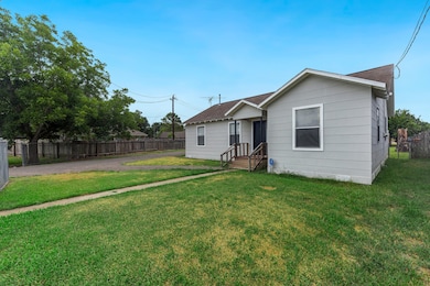 1503 Jones St, Rosenberg, TX 77471 - photo 3