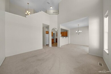 265 Wolverine Dr, Oswego, IL 60543 - photo 5