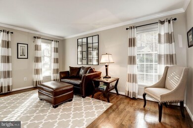 12210 Hollow Tree Ln, Fairfax, VA 22030 - photo 7