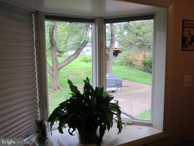 932 N Ashton St, Alexandria, VA 22312 - photo 5