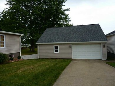 3168 Bradford Ave, Erie, PA 16506 - photo 2