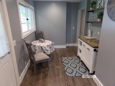 366 E Proctor Rd, Center Rutland, VT 05736 - photo 5