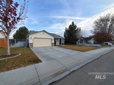 512 S Valley Dr, Nampa, ID 83686 - photo 5