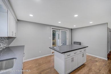 234 N Main St, Taylor, PA 18517 - photo 4