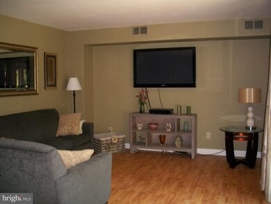 227 Bishop Dr, Chester, PA 19014 - photo 6