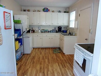 303 E Boardwalk B Kitchen