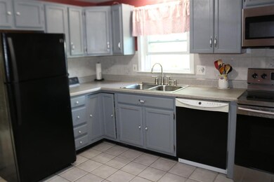 5 Clyde Rd unit C5, Derry, NH 03038 - photo 4