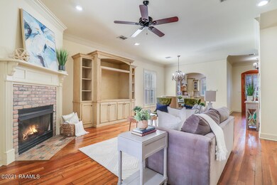 100 Derby Lane-19