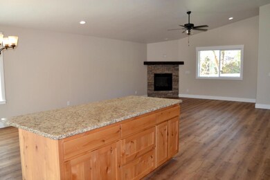 225 SE Sand Canyon Ln, Grants Pass, OR 97527 - photo 6