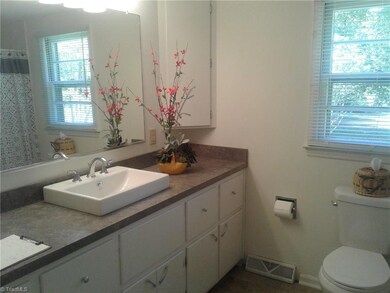 204 Mckay Rd, Seagrove, NC 27341 - photo 7