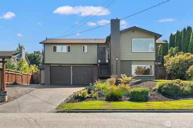 1026 Glen St, Edmonds, WA 98020 - photo 4