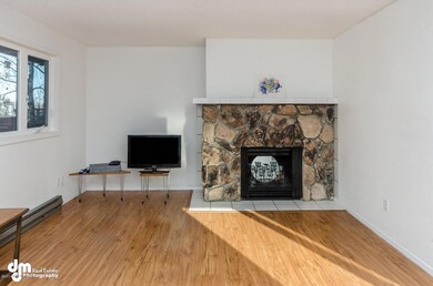 Living Room/Rock Surround