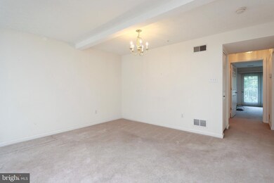 4472 Woodsman Dr unit 821, Hampstead, MD 21074 - photo 7