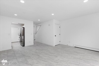 08-Living Room 20230321-DW-3067