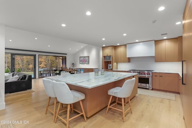 43 Bentwood Dr, Stamford, CT 06903 - photo 6