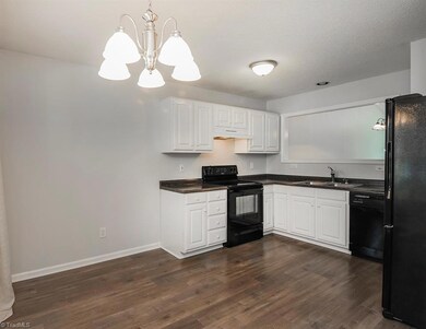 4410 Single Tree Rd, High Point, NC 27265 - photo 6