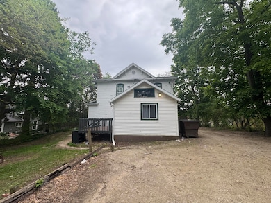 824 W Conger St, Whitewater, WI 53190 - photo 4