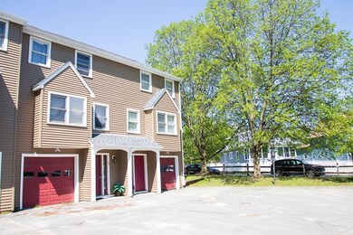 20 Angle St unit 12, Lowell, MA 01851 - photo 2